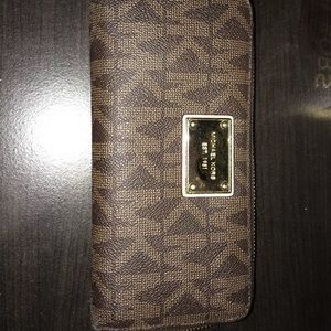 michael kors wallet